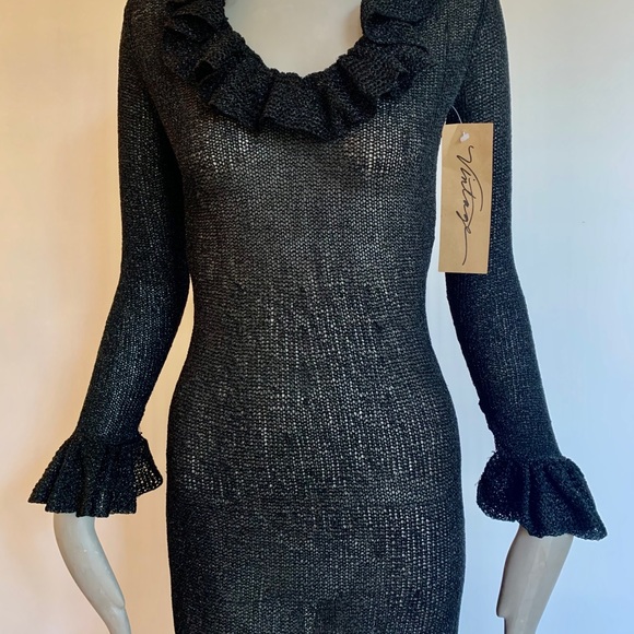 COPY - 70's Vintage knitted long black dress bell cuff - Picture 8 of 9